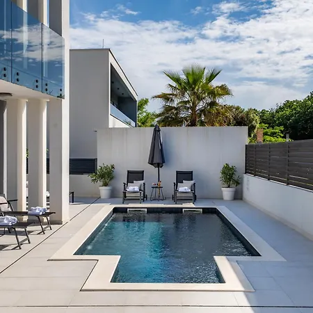 Martina - Crowonder Luxury Rent Zaton (Zadar)