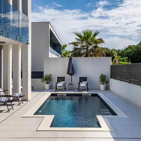 Martina - Crowonder Luxury Rent Zaton (Zadar)