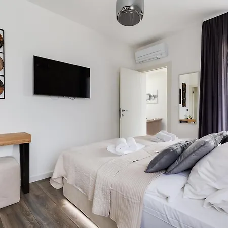 Villa Martina - Crowonder Luxury Rent *