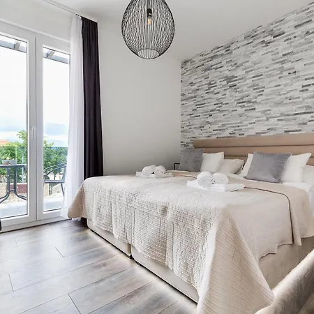 Martina - Crowonder Luxury Rent Vila *