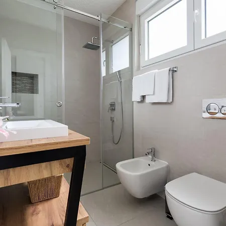 Martina - Crowonder Luxury Rent Vila