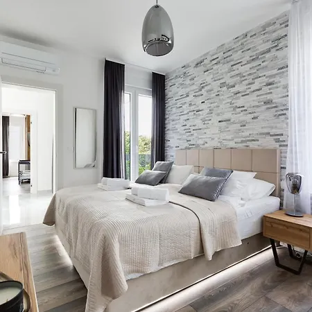 Martina - Crowonder Luxury Rent * Zaton
