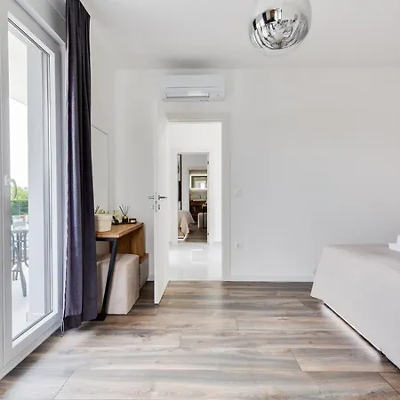 Villa Martina - Crowonder Luxury Rent