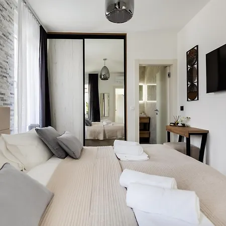 Martina - Crowonder Luxury Rent Villa *
